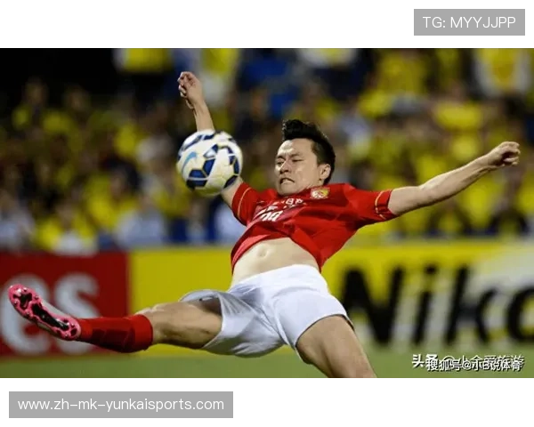 02和22国足腹肌对比(02年男足肌肉)sports 02和22国足腹肌对比(02年男足肌肉)sports